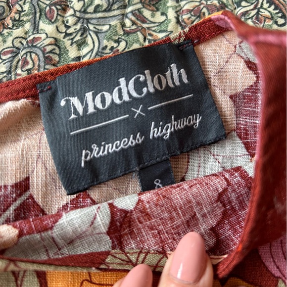 MODCLOTH x PRINCESS HIGHWAY Floral Top - Picture 5 of 6